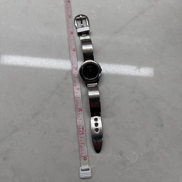 Gucci 6700L Belt Buckle Clasp Watch Womens Quartz Silver - Picture 3 of 7
